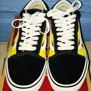 Vans with Flame on the side Black & White